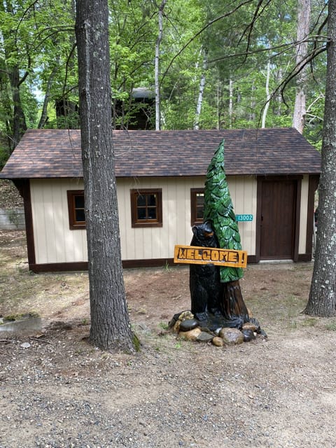 You’ve arrived at the Pinecone Lodge 🌲