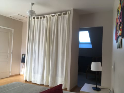 Comfort Triple Room, Private Bathroom, Garden View | Individually decorated, individually furnished, blackout drapes