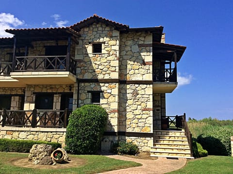 Traditional Villa Rokosini
