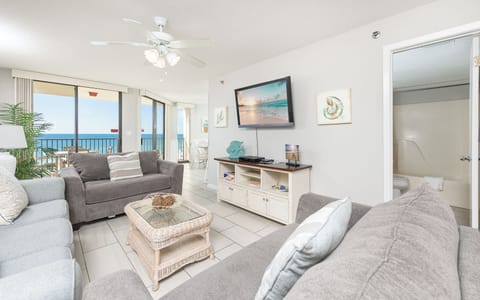 Phoenix V 411, Orange Beach, Alabama, beach front, 1 bedroom condominium on the 4th floor