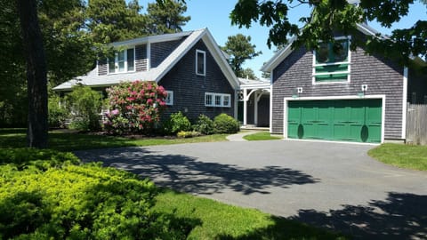 Beautiful front of house with plenty of parking and completely fenced in backyar