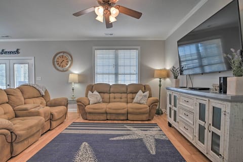 Murrells Inlet Vacation Rental | 6BR | 5.5BA | 2,600 Sq Ft | Stairs Required