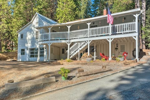 Strawberry Vacation Rental | Private Cabin | 2BR | 2BA | 2,500 Sq Ft