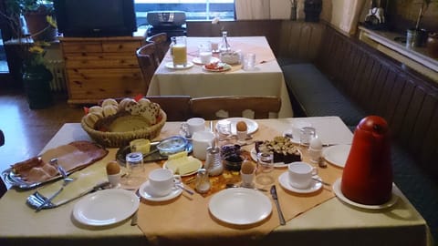 Daily continental breakfast for a fee