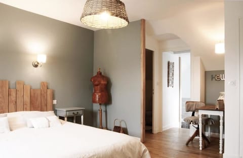 Suite (La Riviere Douce) | Individually decorated, individually furnished, free WiFi, bed sheets