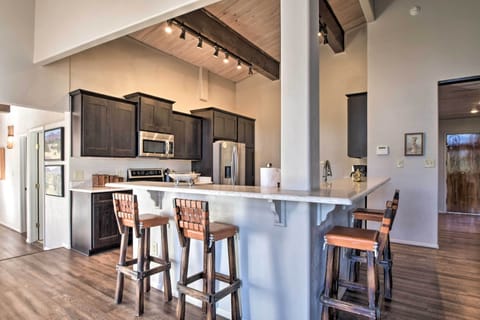 Kitchen | Toaster | Trash Bags & Paper Towels | 1st Floor