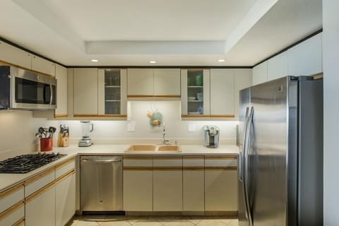 Fully stocked kitchen with everything you need for home-cooked meals