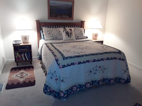 Master Bedroom Queen
