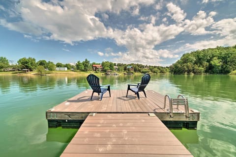 Sevierville Vacation Rental | 2BR | 2.5BA | 1,700 Sq Ft