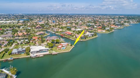 Direct Access Waterfront Location