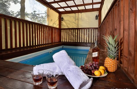 Private pool