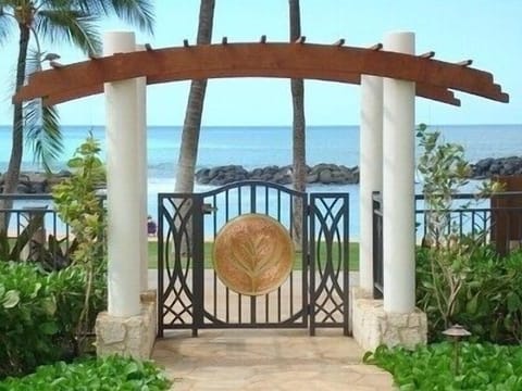 Gate To Lagoons Jogging/Walking Path And White Sand Beach.