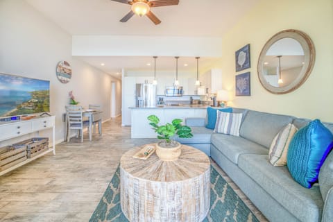 Milowai 410 Comfy Beachy Decor sofa is a sleeper