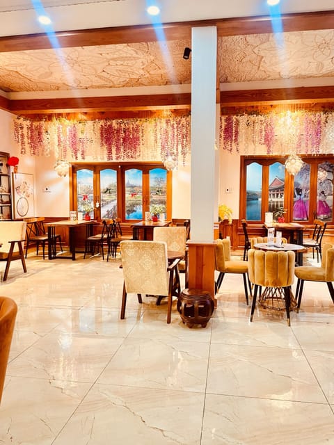 Coffee shop