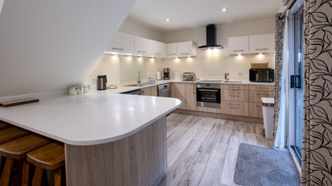 The Stables | Private kitchen | Full-size fridge, microwave, oven, stovetop