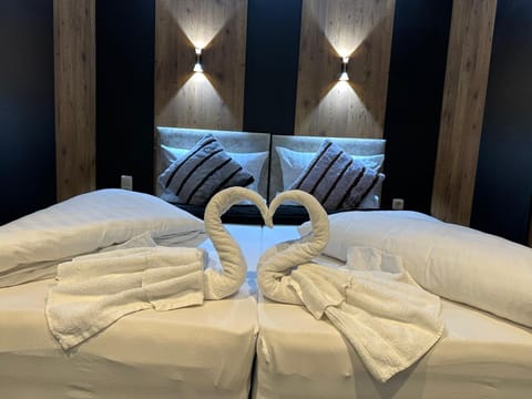 Comfort Apartment, Courtyard View | Desk, laptop workspace, free WiFi