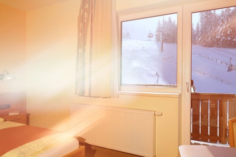 Standard Double Room | In-room safe, desk, blackout drapes, soundproofing