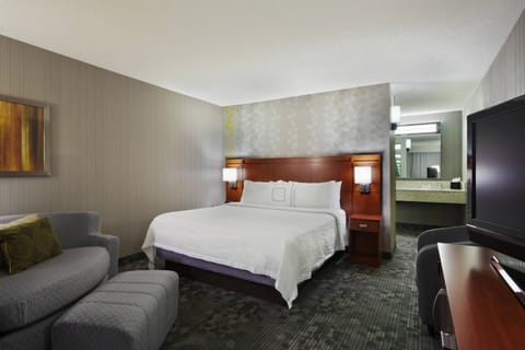 Desk, blackout drapes, iron/ironing board, free cribs/infant beds