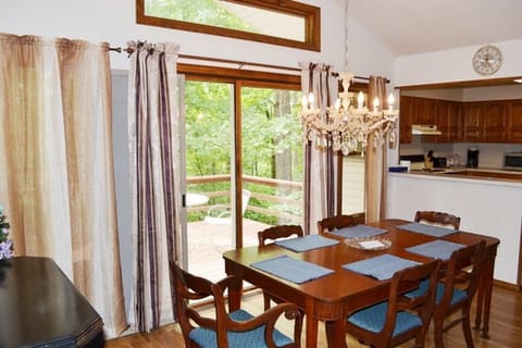 8AlarWy-Dining Area (2)
