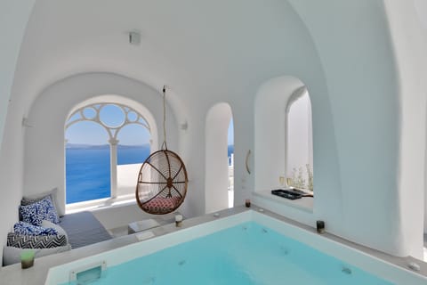 Two-Bedroom Villa | Private spa tub