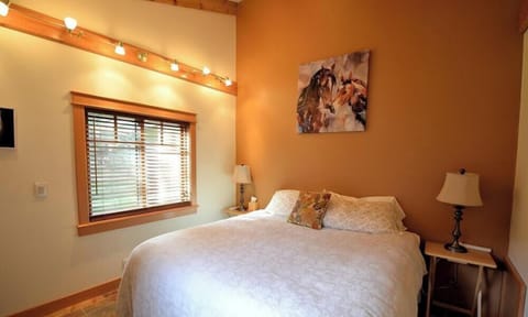 Kobuk's Stall Bedroom
