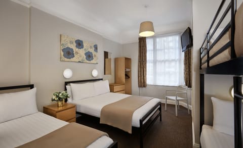 Five Bedded Superior | Free WiFi, bed sheets