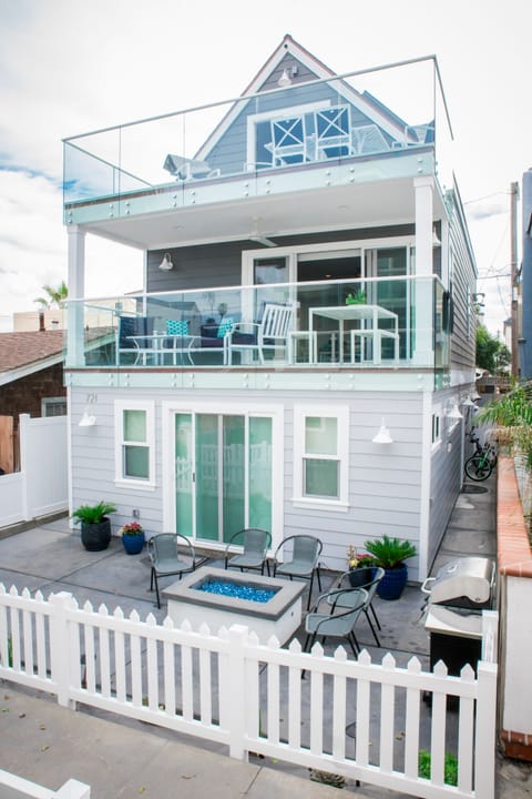 721 Verona Ct. 