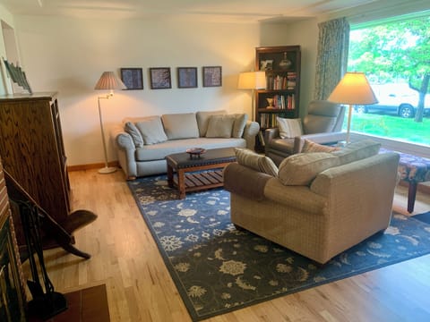 Heart of the home! Living room with comfortable seating and a quality sofabed. 