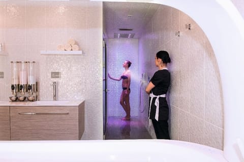 Couples treatment rooms, Turkish bath, body treatments, hydrotherapy