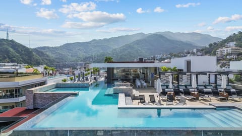 Loft 268 is located in the heart of the Romantic Zone