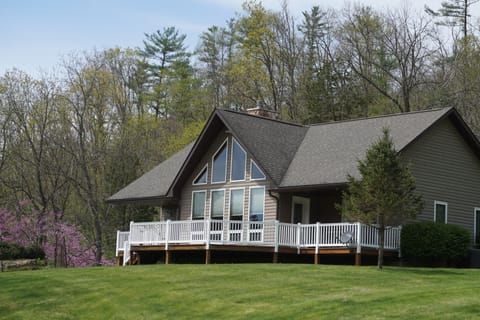 Arrival view of front deck