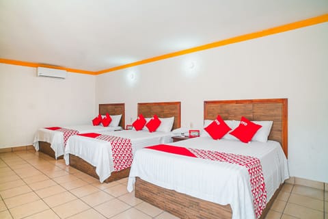 Standard Triple Room | WiFi (free), bed sheets