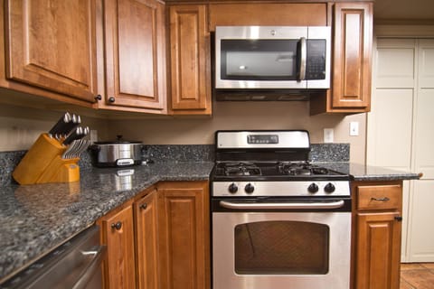 Full Kitchen - pots, pans, plates, utensils, stove, blender, coffee - EVERYTHING