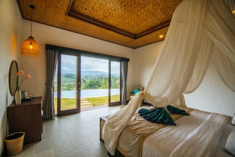 Villa with Private Pool | Minibar, individually furnished, iron/ironing board, free WiFi