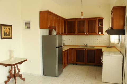 Family Apartment (Ground floor) | Private kitchen | Fridge, oven, stovetop, coffee/tea maker