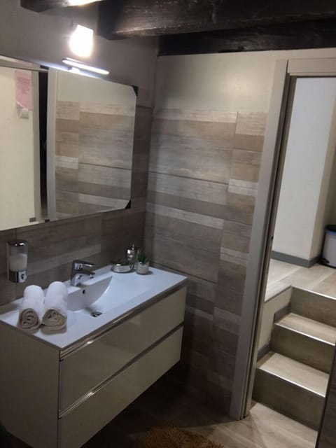 Comfort Double Room, Patio, Ground Floor | Minibar, soundproofing, free WiFi, bed sheets