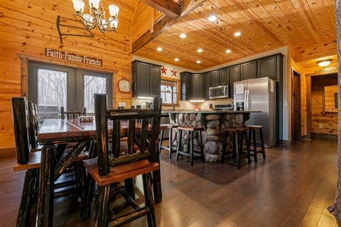 Main Level Kitchen & Dining Area