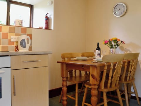 Kitchen/diner | Kingsford Farm Cottages - Honeysuckle Cottage, Longdown, nr. Exeter