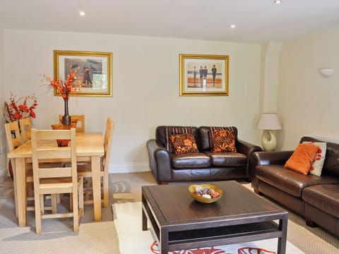 Living room/dining room | Fenn House, Alvechurch