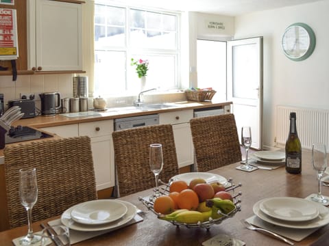 Convenient dining area within the kitchen | Belfrey House, York