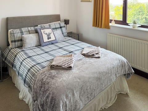 Double bedroom | Combe Cairn, Millom