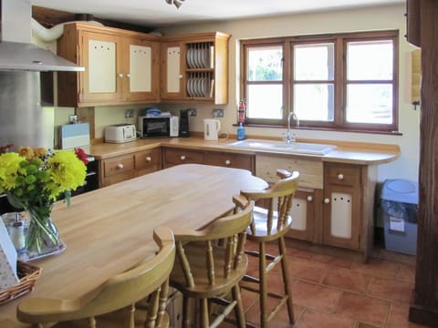 Kitchen/diner | Maytree Cottage, Dumpling Green, near Dereham