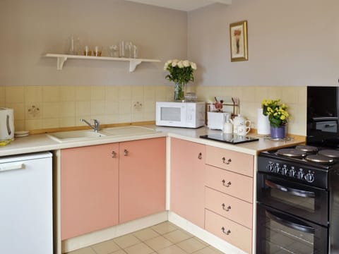 Kitchen | The Blacksmith’s Shop, Lanlivery, nr. Bodmin