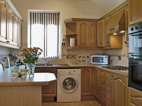 Kitchen | Flaxmans - The Stable, Parkham, nr. Bideford