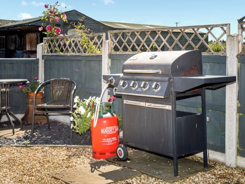 Outdoor eating area | Broadoak Barn, Ellesmere