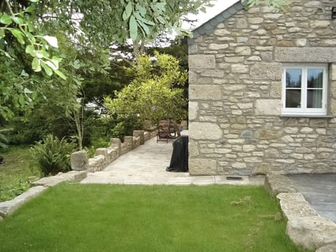 Garden and grounds | Chywood Farm - The Barn, Breage, nr. Helston