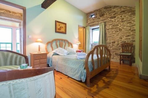 Twin Room (2) | Free cribs/infant beds, bed sheets