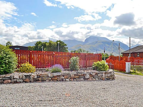 Driveway | Eilean Beag, Corpach, near Fort William