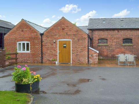 Exterior | The Stable - Martin Lane Farm Cottages, Burscough, near Southport