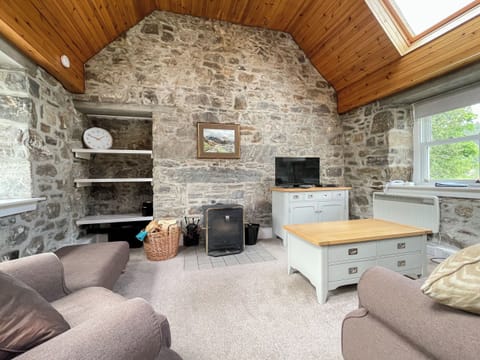 Living area | Glacour Studio - Strathconon Cottages, Strathconon, Muir of Ord
